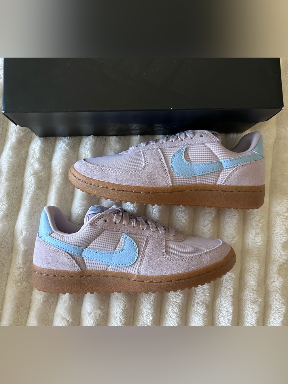 NWT Nike Field General Sneaker Size 6 Purple and Blue